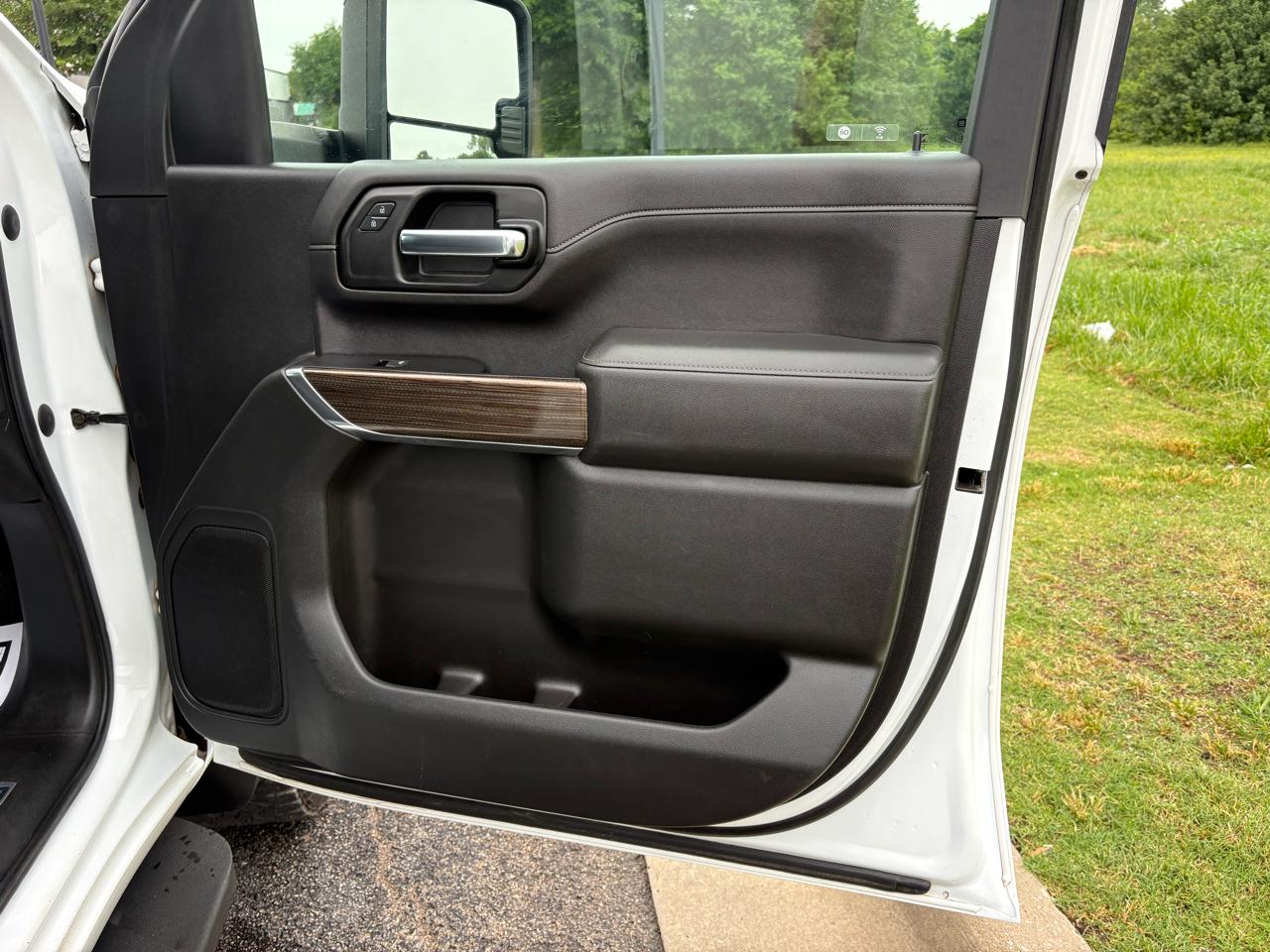 Chevrolet Silverado 2500HD 4WD Double Cab 149" LT 2020