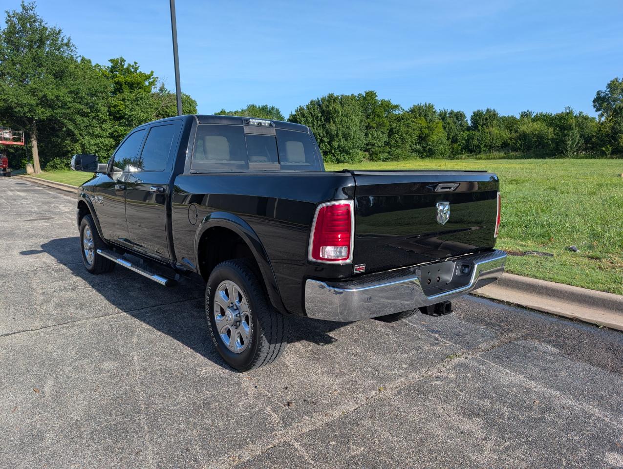 RAM 2500 4WD Crew Cab 149" Laramie 2015