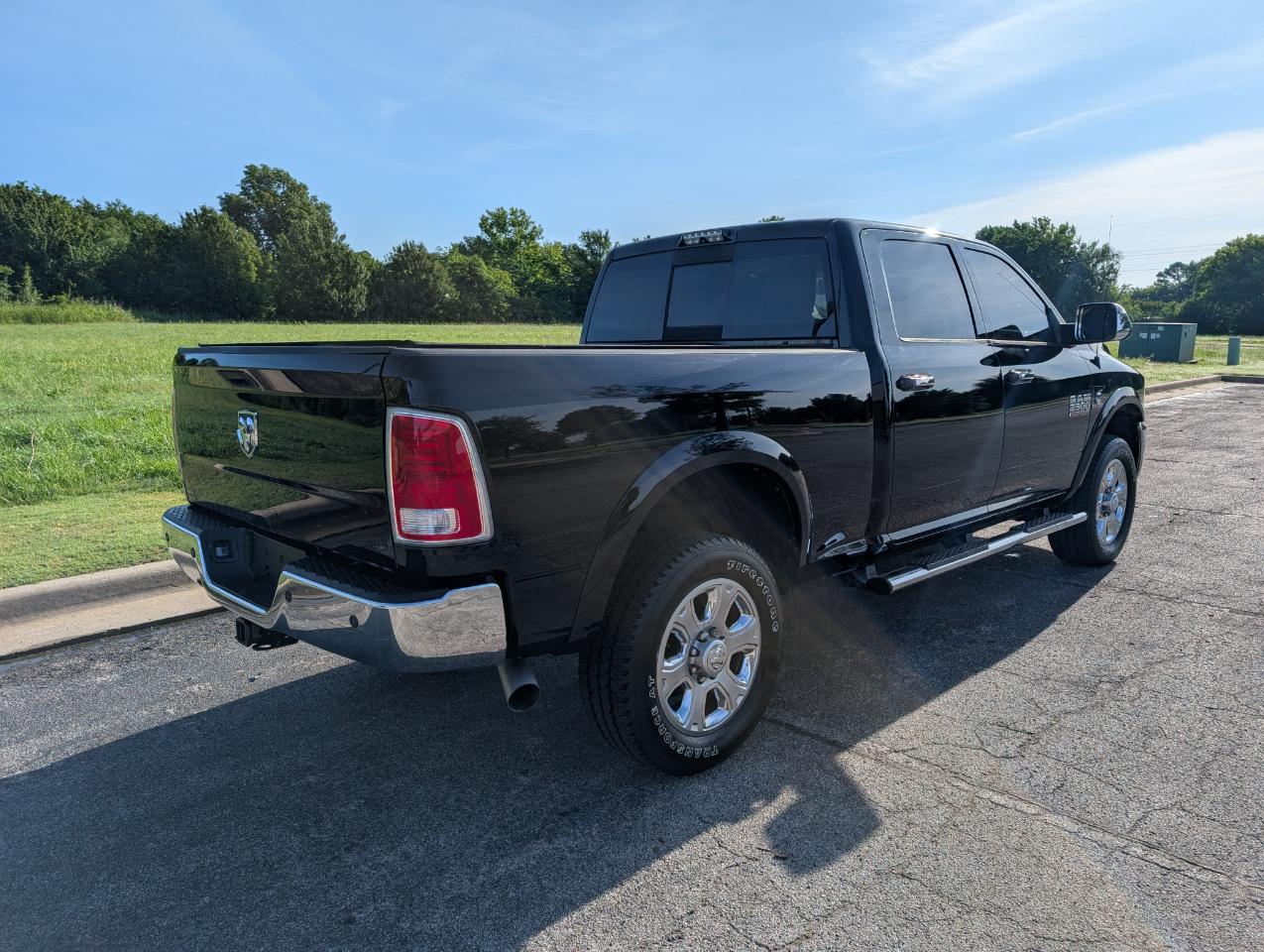 RAM 2500 4WD Crew Cab 149" Laramie 2015