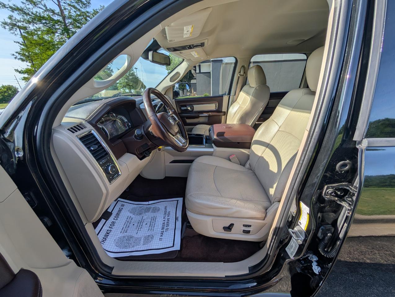 RAM 2500 4WD Crew Cab 149" Laramie 2015