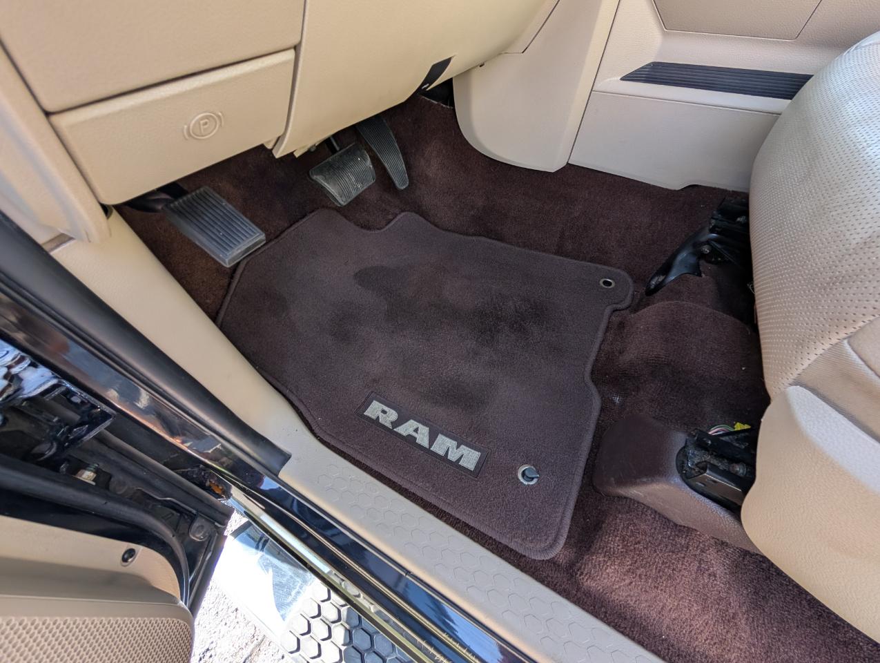 RAM 2500 4WD Crew Cab 149" Laramie 2015