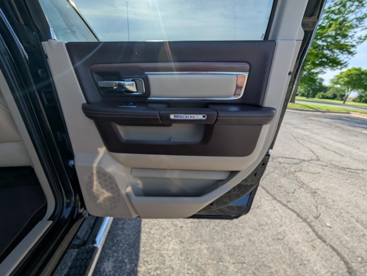 RAM 2500 4WD Crew Cab 149" Laramie 2015