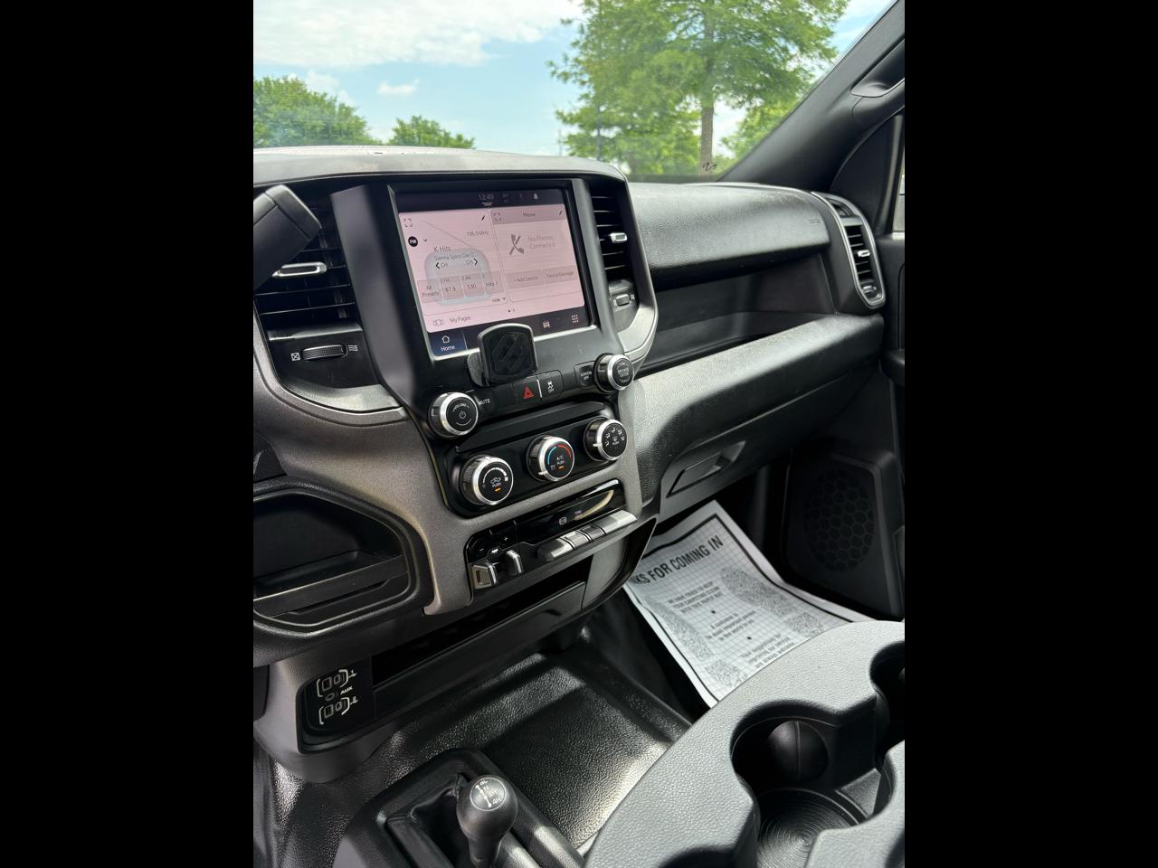 RAM 2500 Tradesman 4x4 Crew Cab 6'4" Box 2024