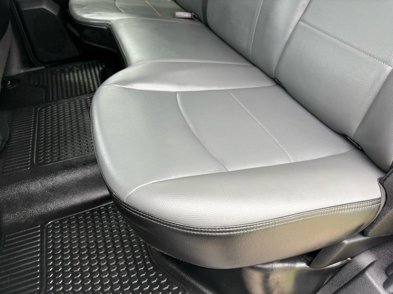 RAM 2500 Tradesman 4x4 Crew Cab 6'4" Box 2024