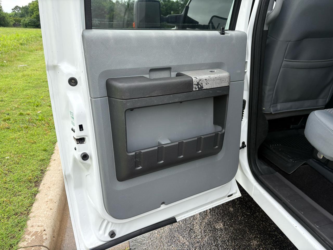 Ford Super Duty F-350 SRW 4WD Crew Cab 156" XLT 2013