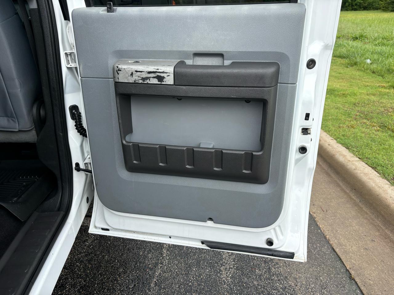 Ford Super Duty F-350 SRW 4WD Crew Cab 156" XLT 2013