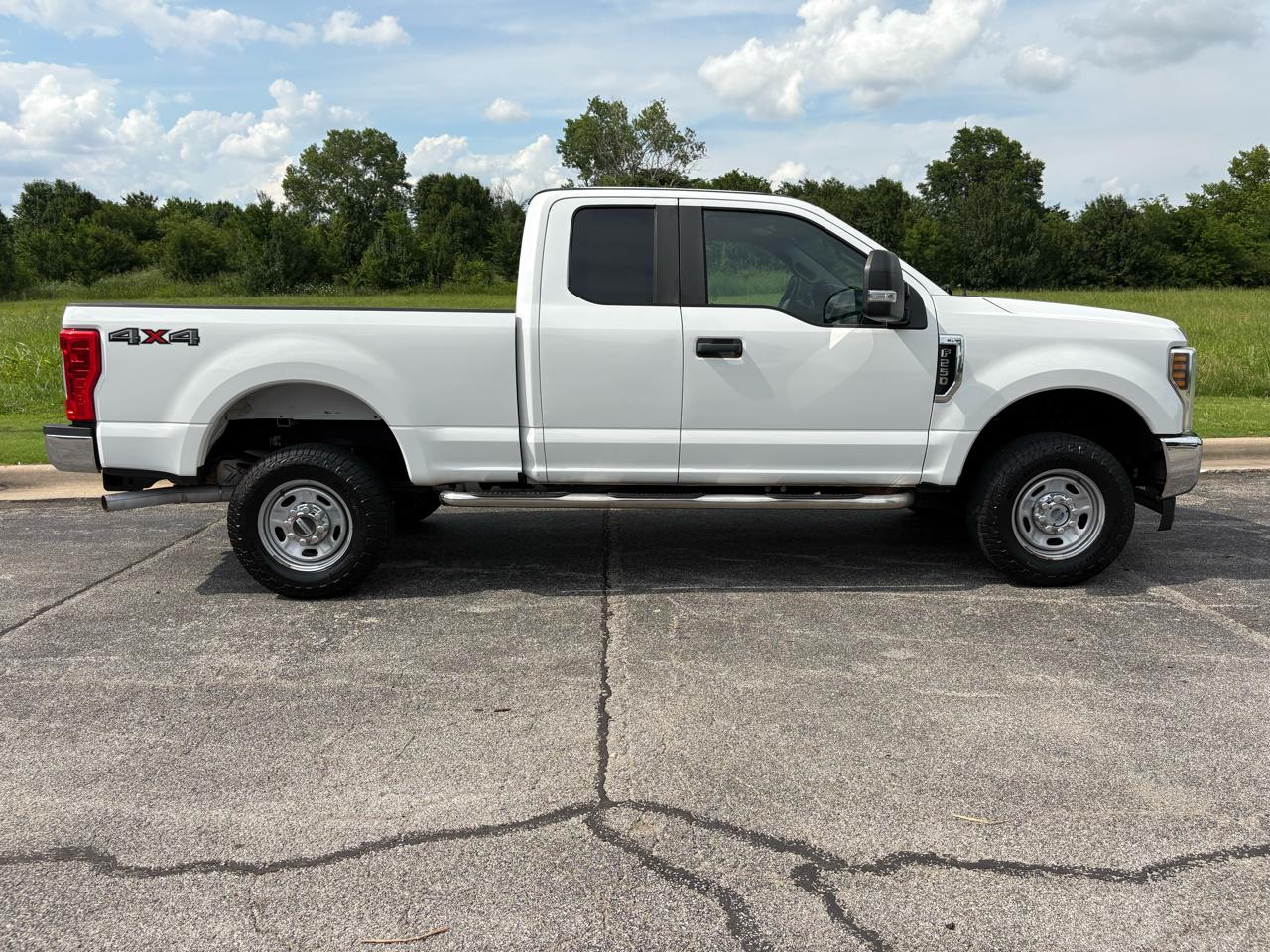 Ford Super Duty F-250 SRW XL 4WD SuperCab 6.75' Box 2018