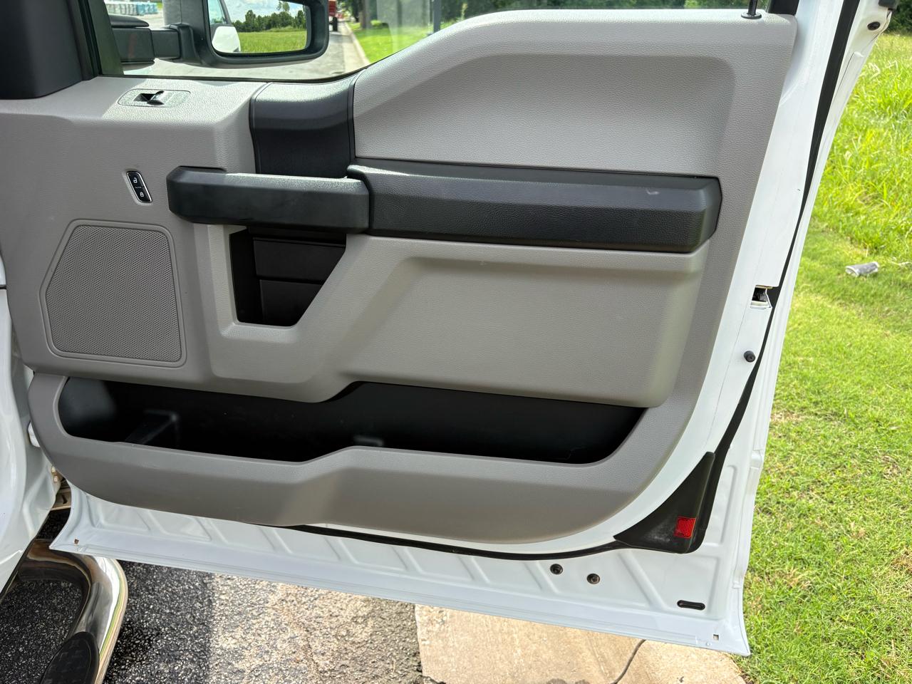 Ford Super Duty F-250 SRW XL 4WD SuperCab 6.75' Box 2018