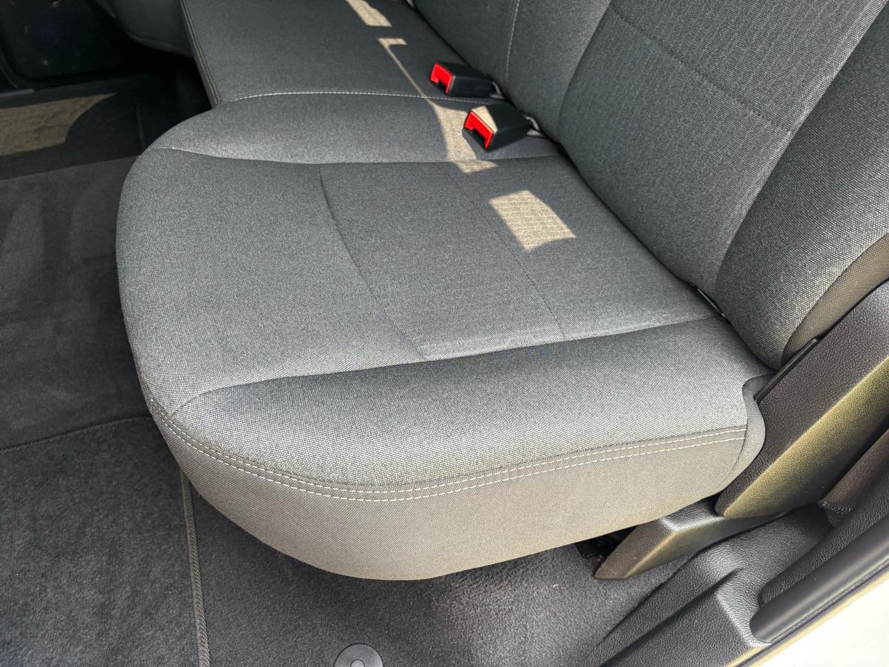 RAM 2500 Tradesman 4x4 Crew Cab 6'4" Box 2020