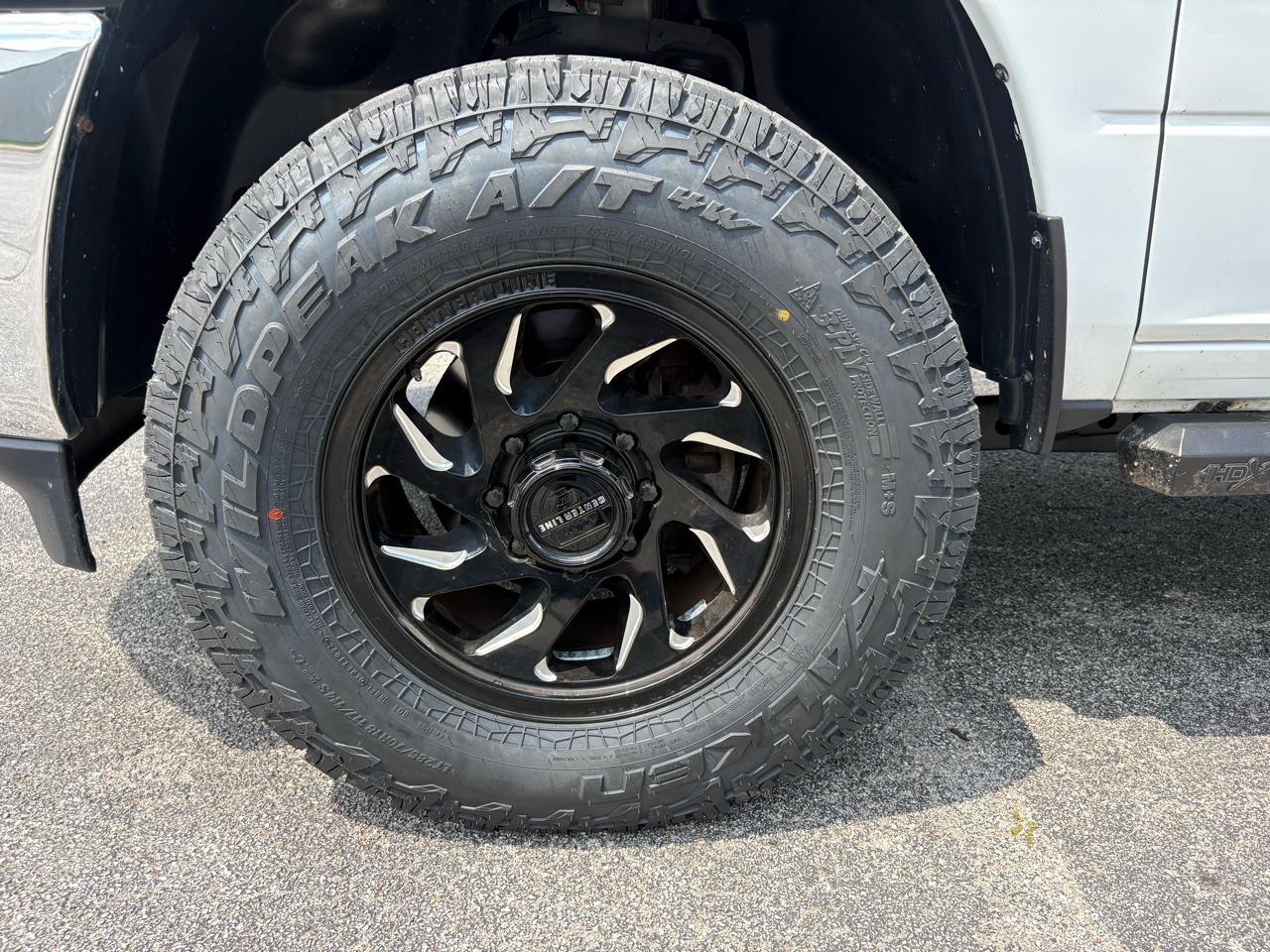 RAM 2500 Tradesman 4x4 Crew Cab 6'4" Box 2020