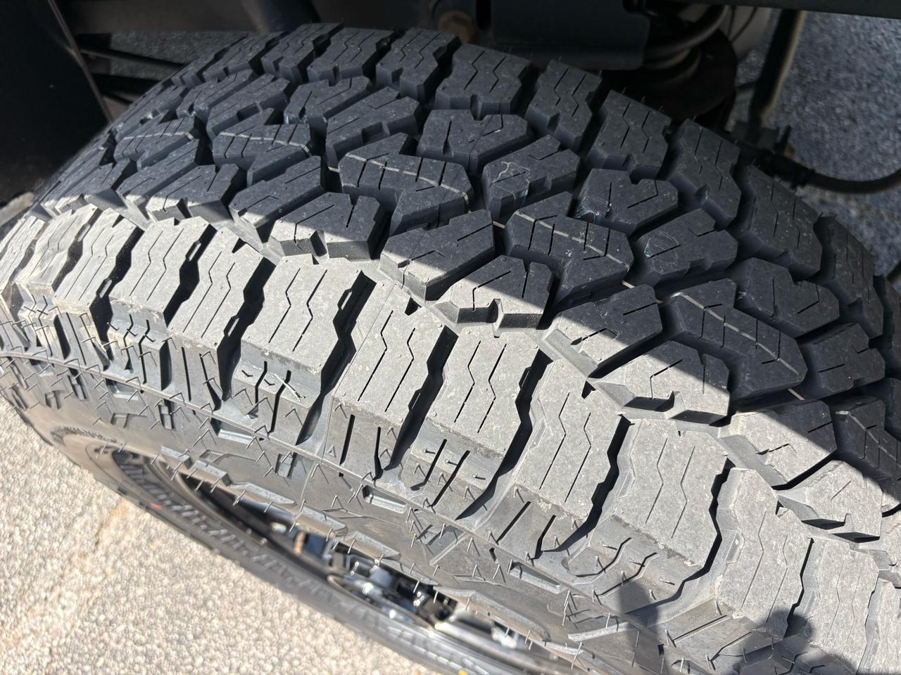 RAM 2500 Tradesman 4x4 Crew Cab 6'4" Box 2020