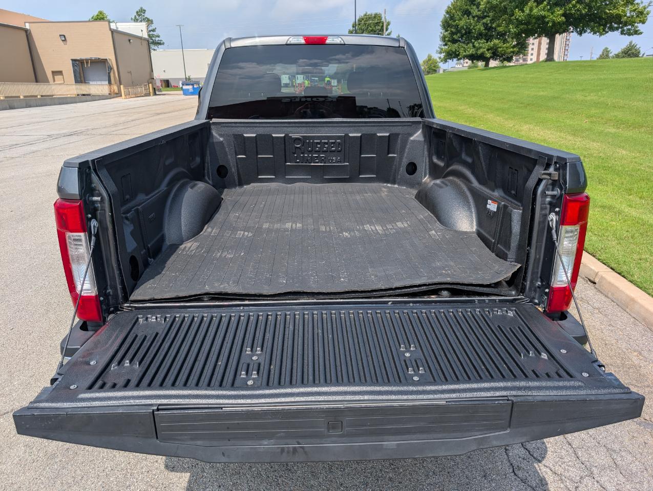 Ford Super Duty F-250 SRW XLT 4WD Crew Cab 6.75' Box 2017