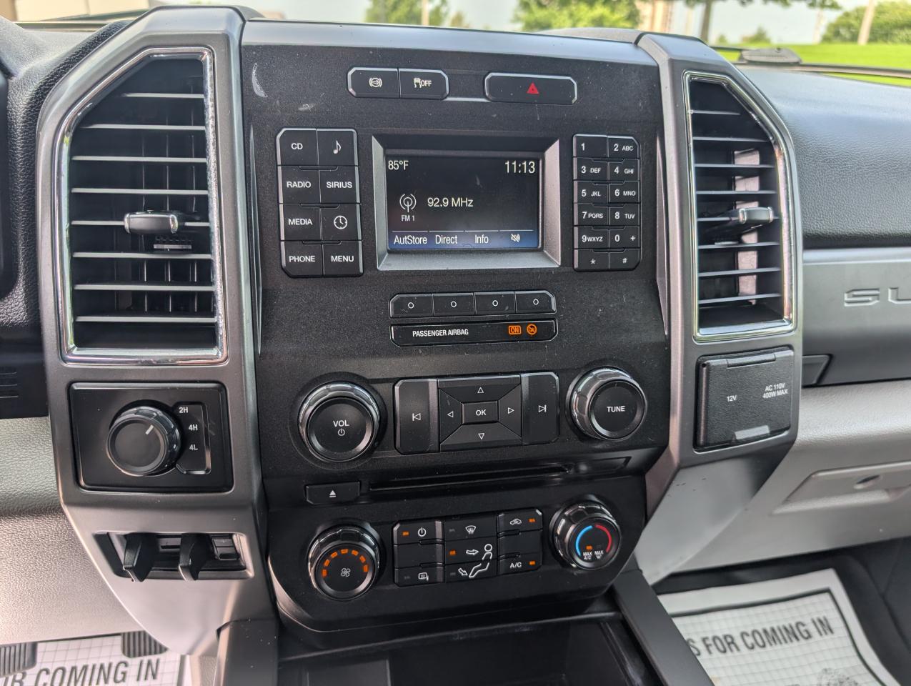 Ford Super Duty F-250 SRW XLT 4WD Crew Cab 6.75' Box 2017