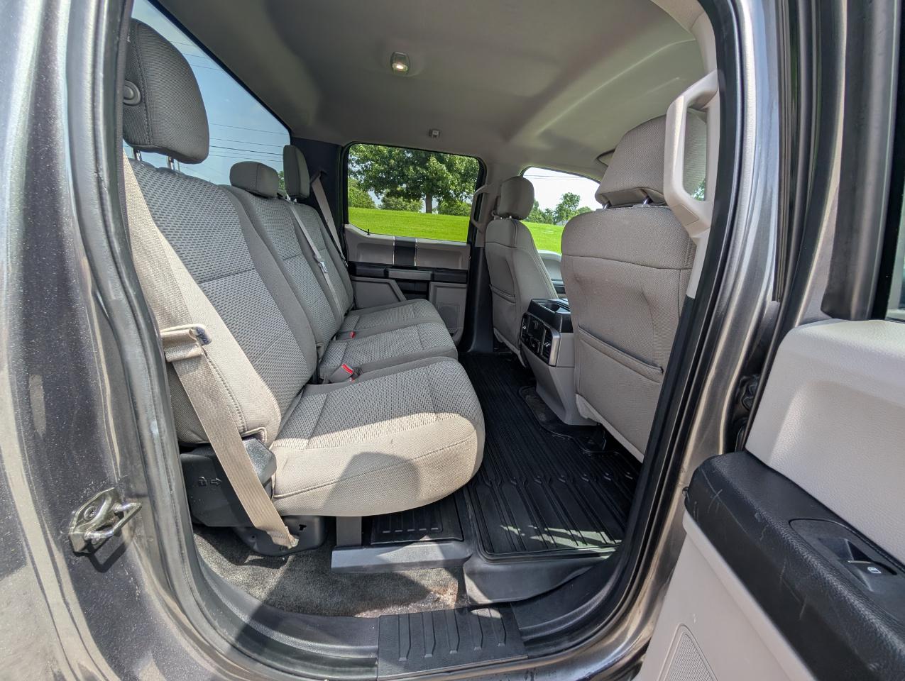 Ford Super Duty F-250 SRW XLT 4WD Crew Cab 6.75' Box 2017