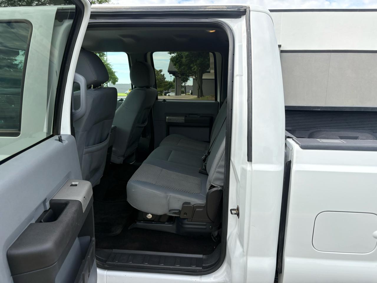 Ford Super Duty F-250 SRW 4WD Crew Cab 156" XLT 2016