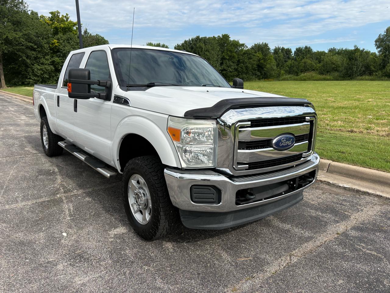 Ford Super Duty F-250 SRW 4WD Crew Cab 156" XLT 2016