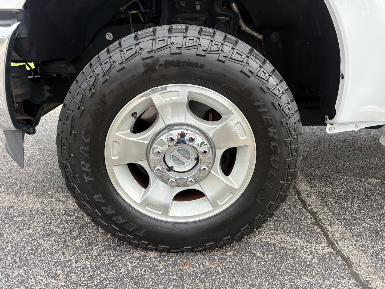Ford Super Duty F-250 SRW 4WD Crew Cab 156" XLT 2016
