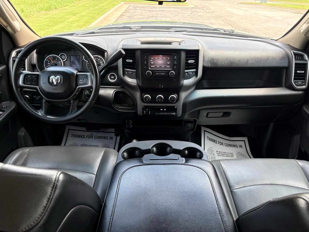 RAM 2500 Tradesman 4x4 Crew Cab 6'4" Box 2020