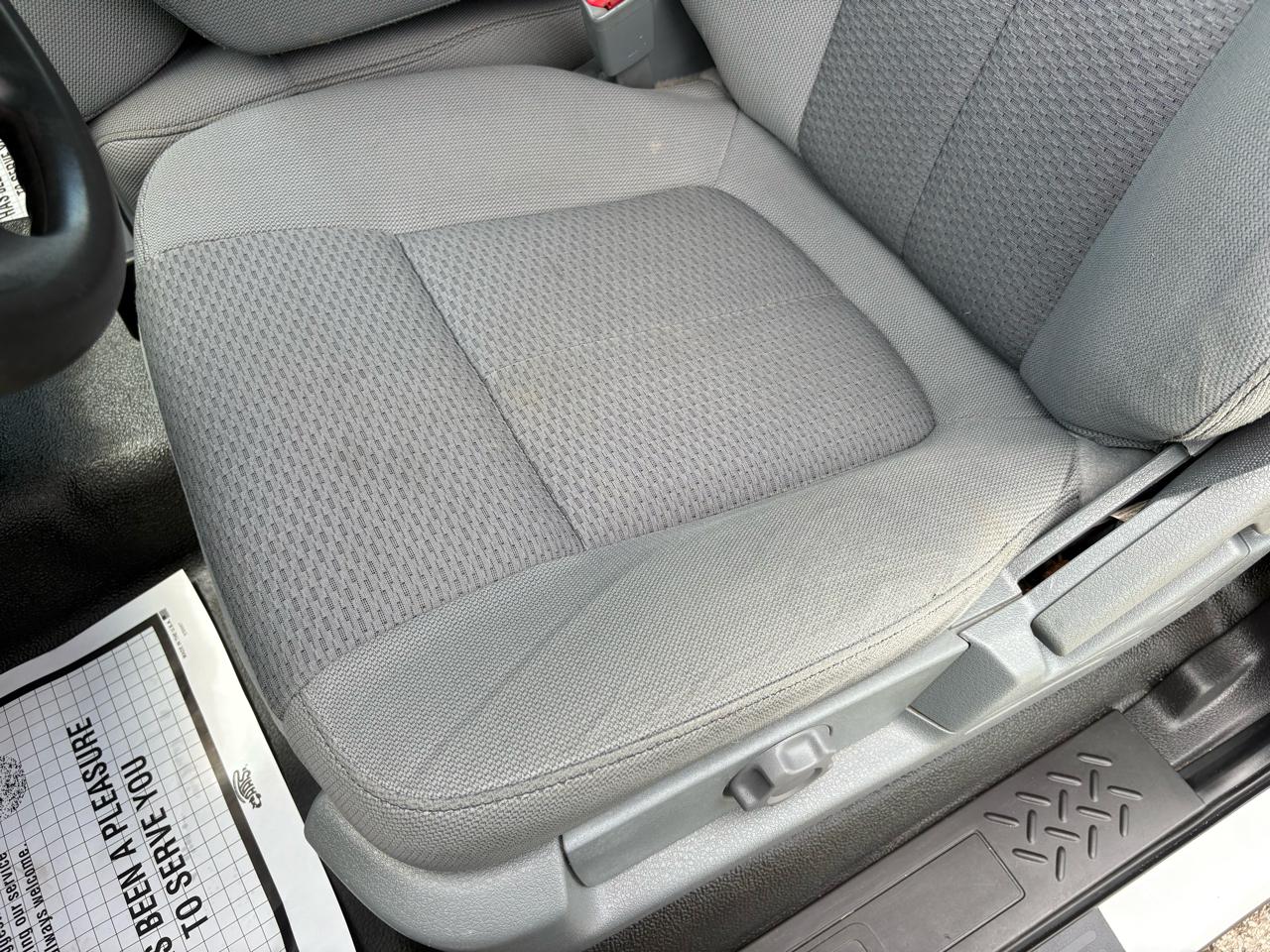 Ford F-150 2WD Reg Cab 126" XL 2014