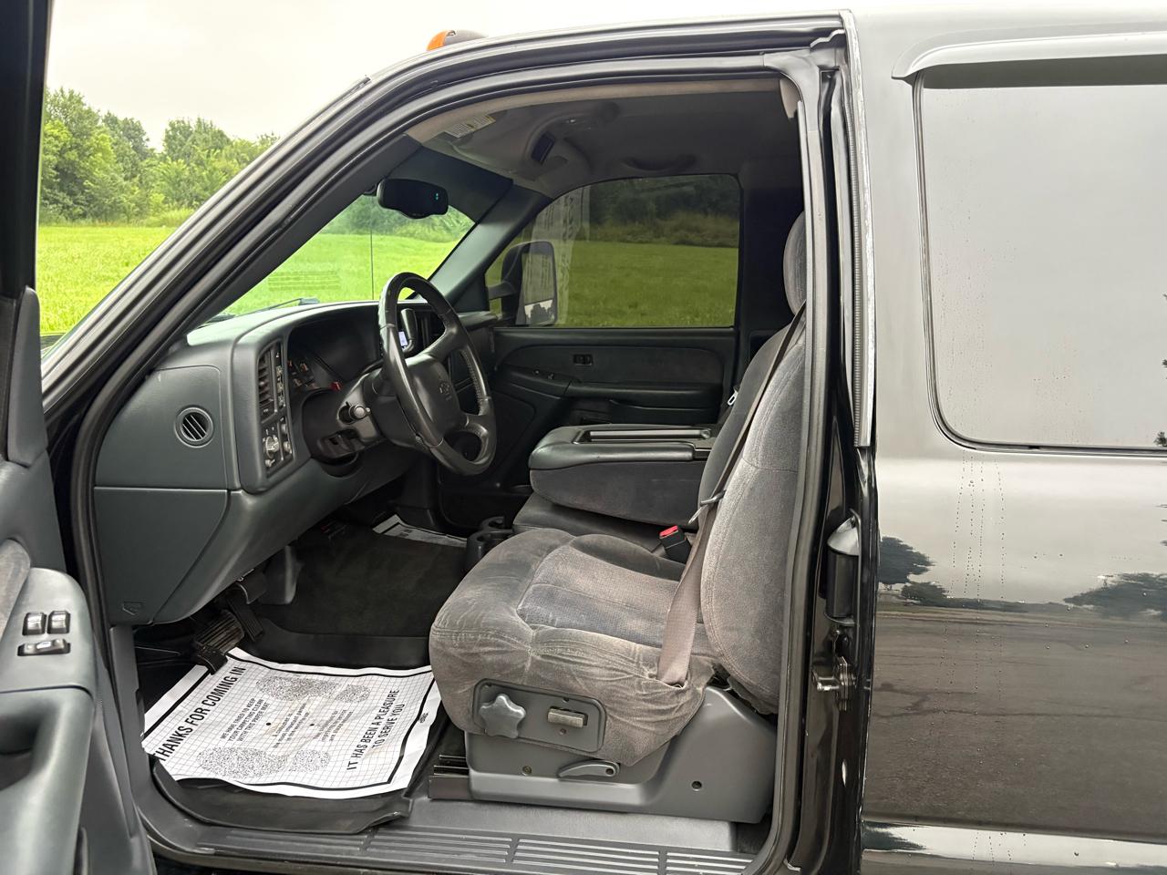 Chevrolet Silverado 3500 Ext Cab 157.5" WB 4WD DRW LS 2001