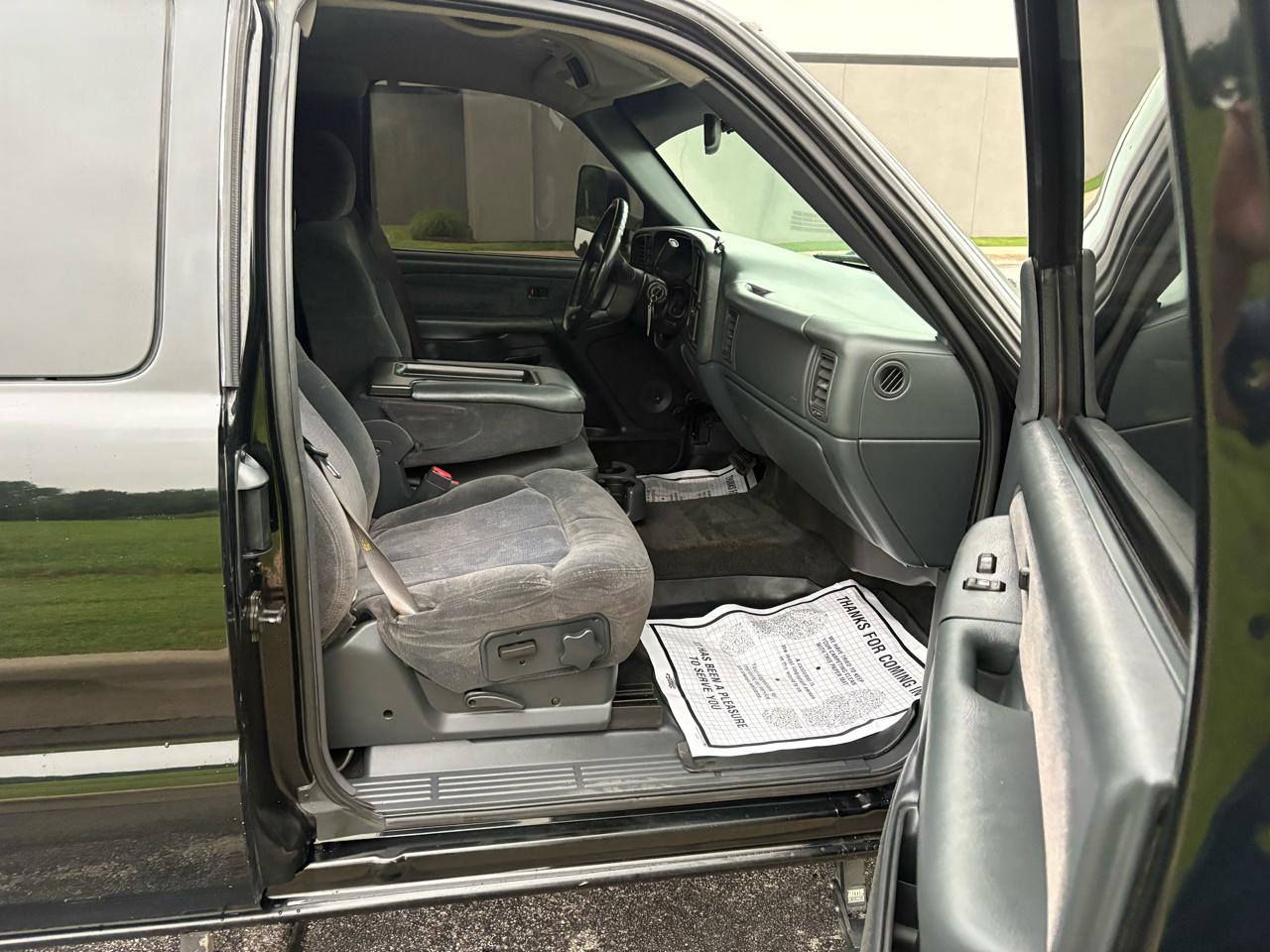 Chevrolet Silverado 3500 Ext Cab 157.5" WB 4WD DRW LS 2001