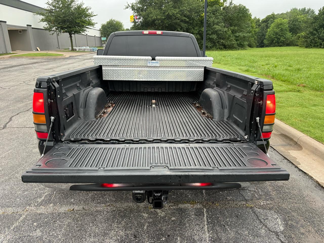 Chevrolet Silverado 3500 Ext Cab 157.5" WB 4WD DRW LS 2001