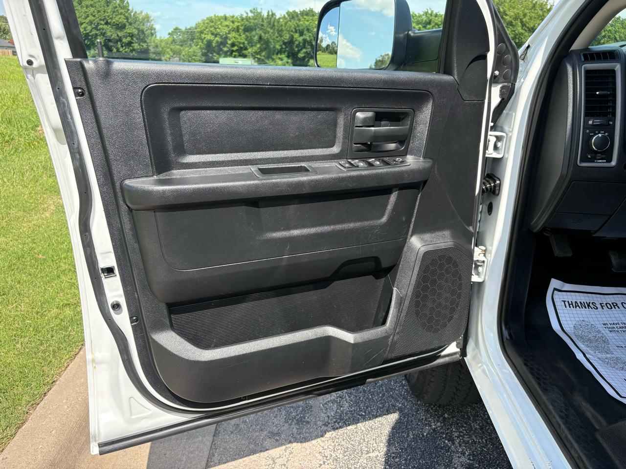 RAM 2500 4WD Crew Cab 149" Tradesman 2015