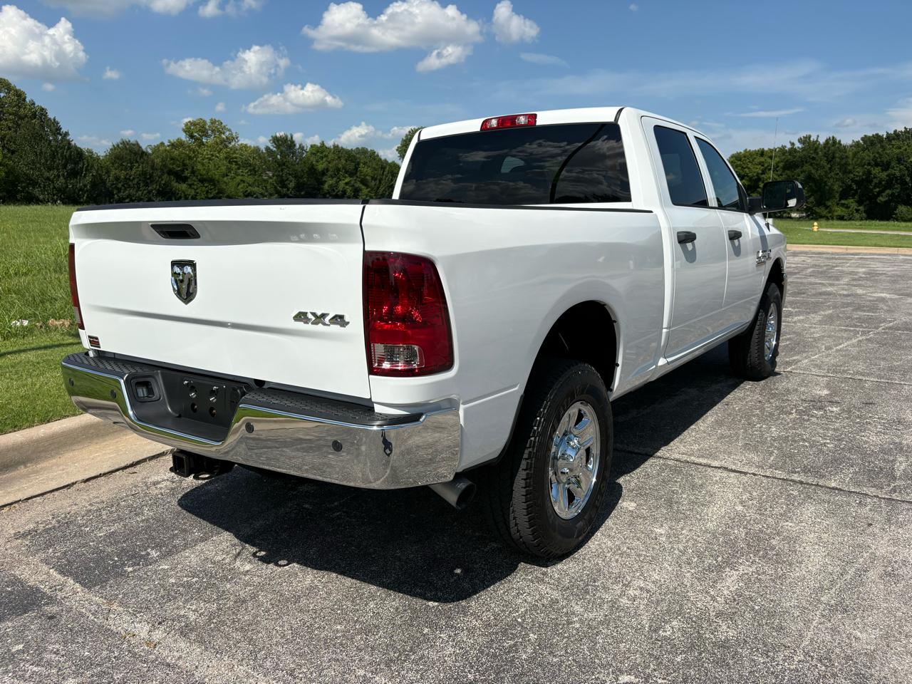 RAM 2500 4WD Crew Cab 149" Tradesman 2015