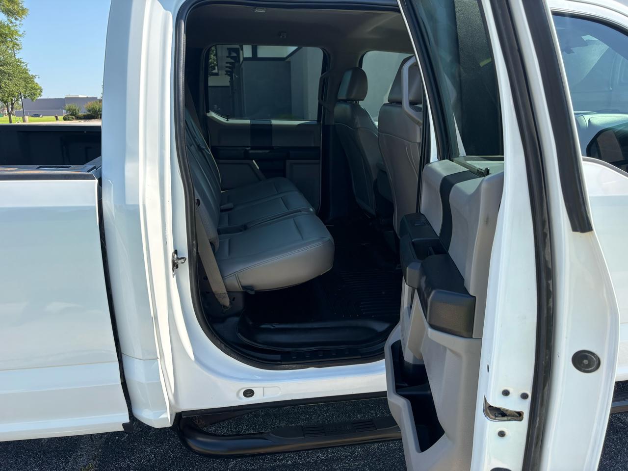 Ford Super Duty F-250 SRW XL 4WD Crew Cab 8' Box 2019