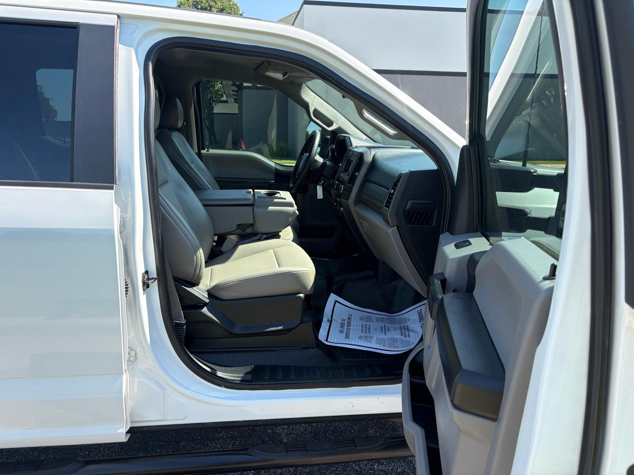 Ford Super Duty F-250 SRW XL 4WD Crew Cab 8' Box 2019