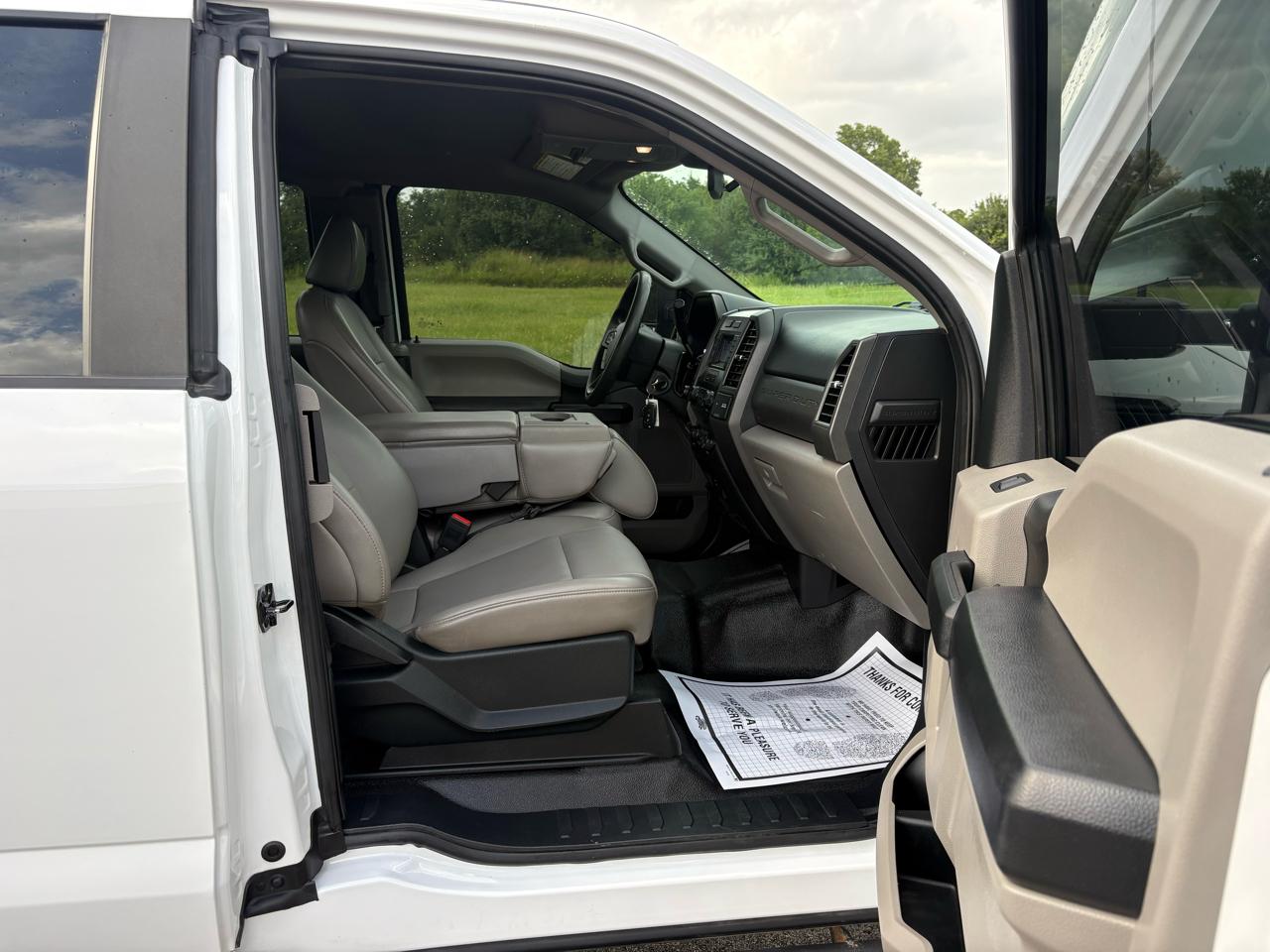 Ford Super Duty F-250 SRW XL 4WD SuperCab 8' Box 2021