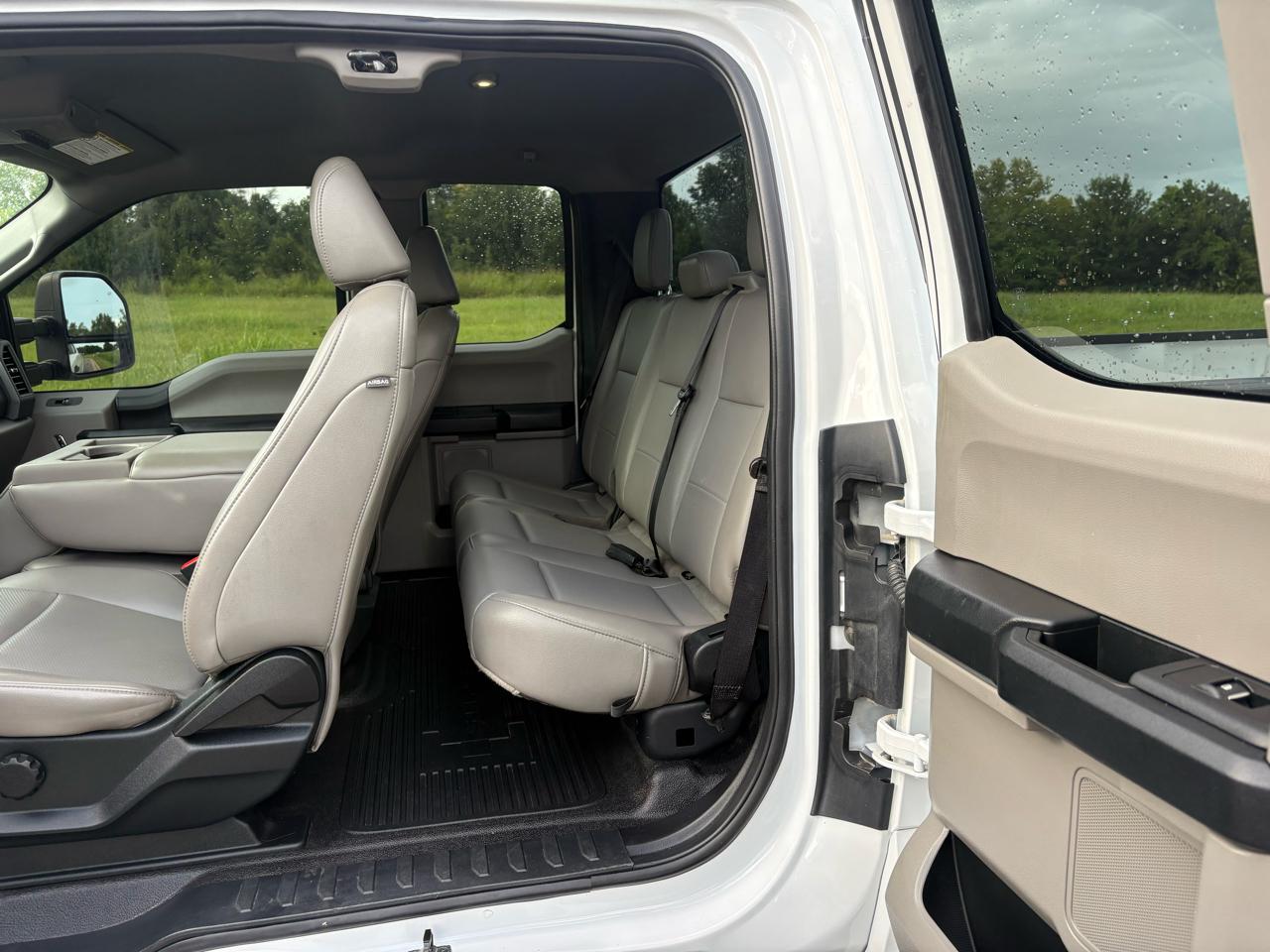 Ford Super Duty F-250 SRW XL 4WD SuperCab 8' Box 2021