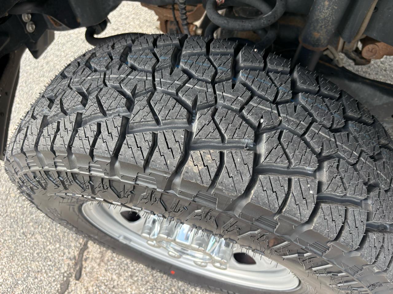 Ford Super Duty F-250 SRW XL 4WD SuperCab 8' Box 2021