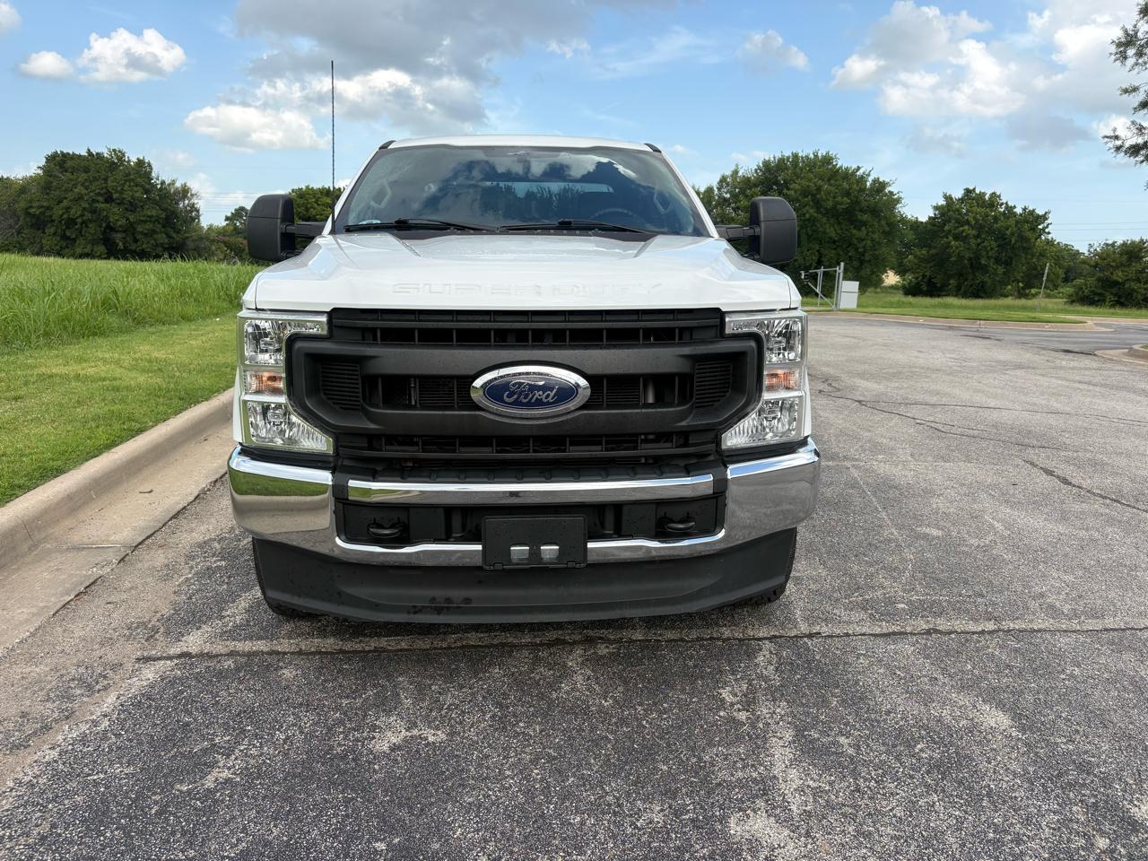 Ford Super Duty F-250 SRW XL 4WD SuperCab 8' Box 2021