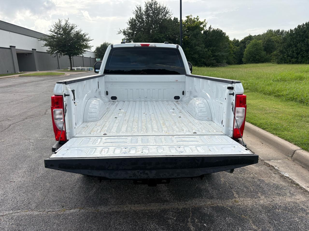 Ford Super Duty F-250 SRW XL 4WD SuperCab 8' Box 2021