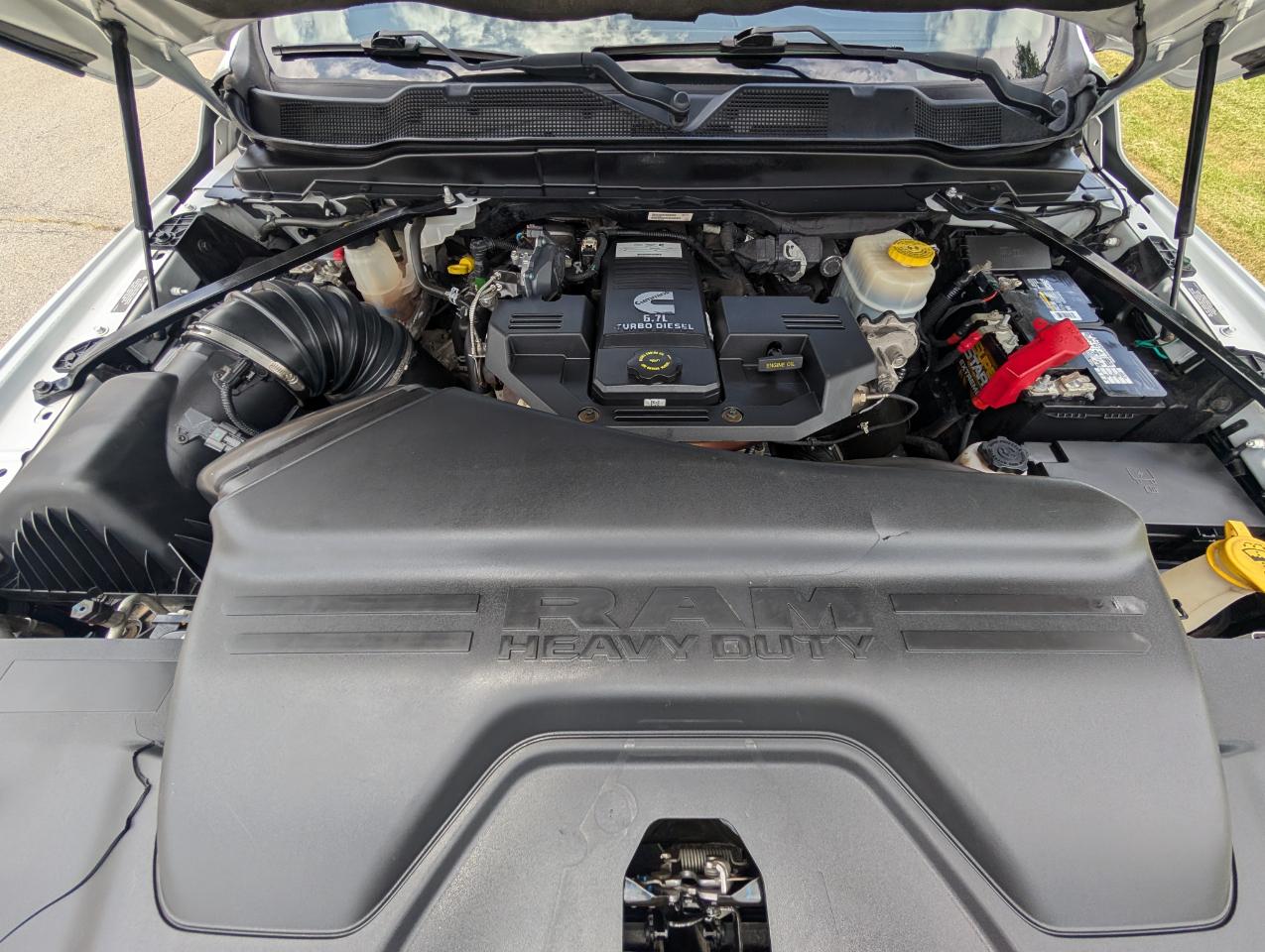 RAM 2500 Big Horn 4x4 Crew Cab 6'4" Box 2020