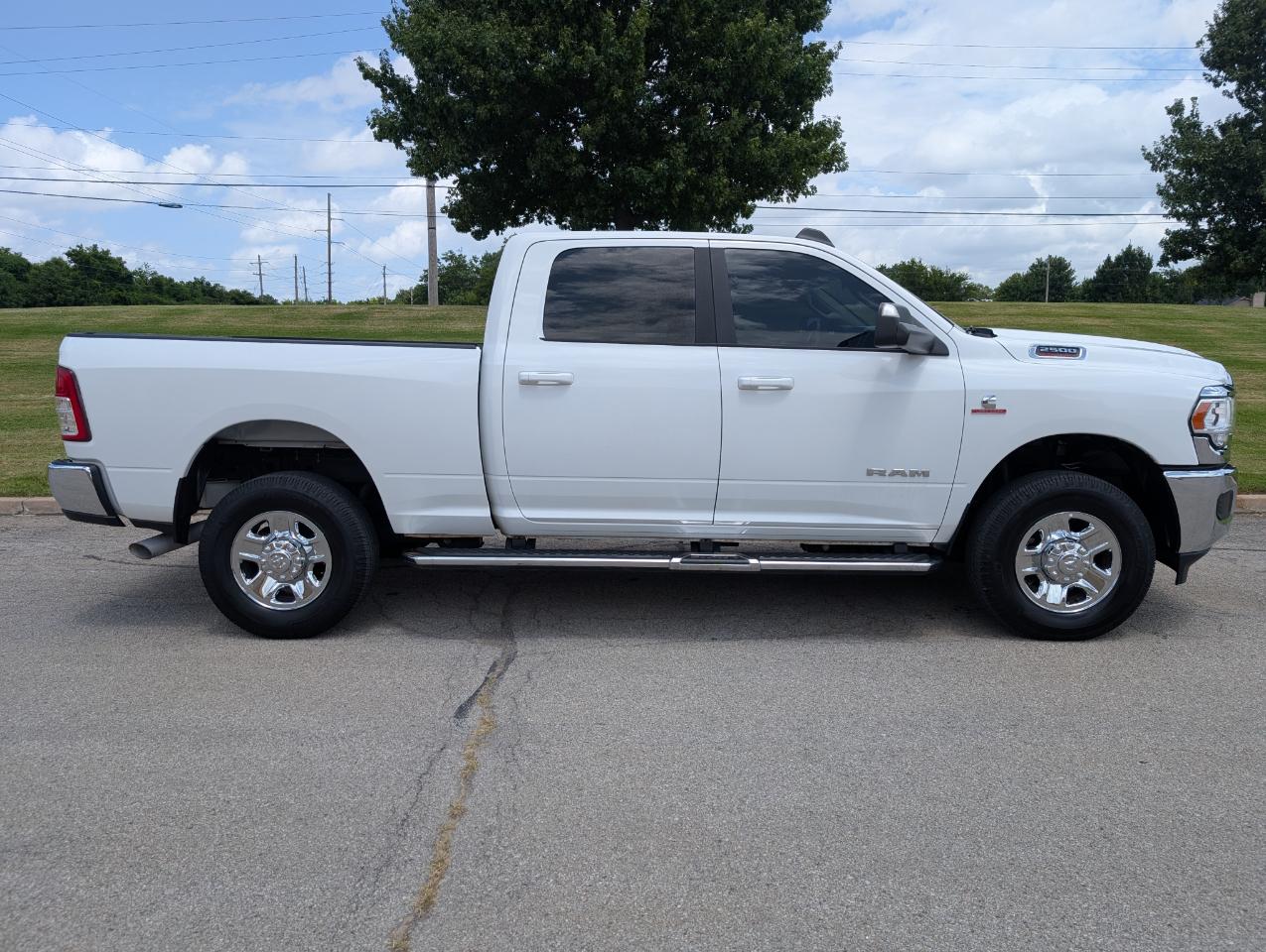 RAM 2500 Big Horn 4x4 Crew Cab 6'4" Box 2020