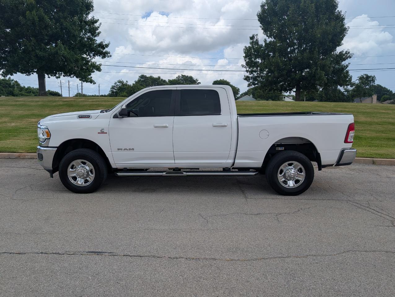 RAM 2500 Big Horn 4x4 Crew Cab 6'4" Box 2020