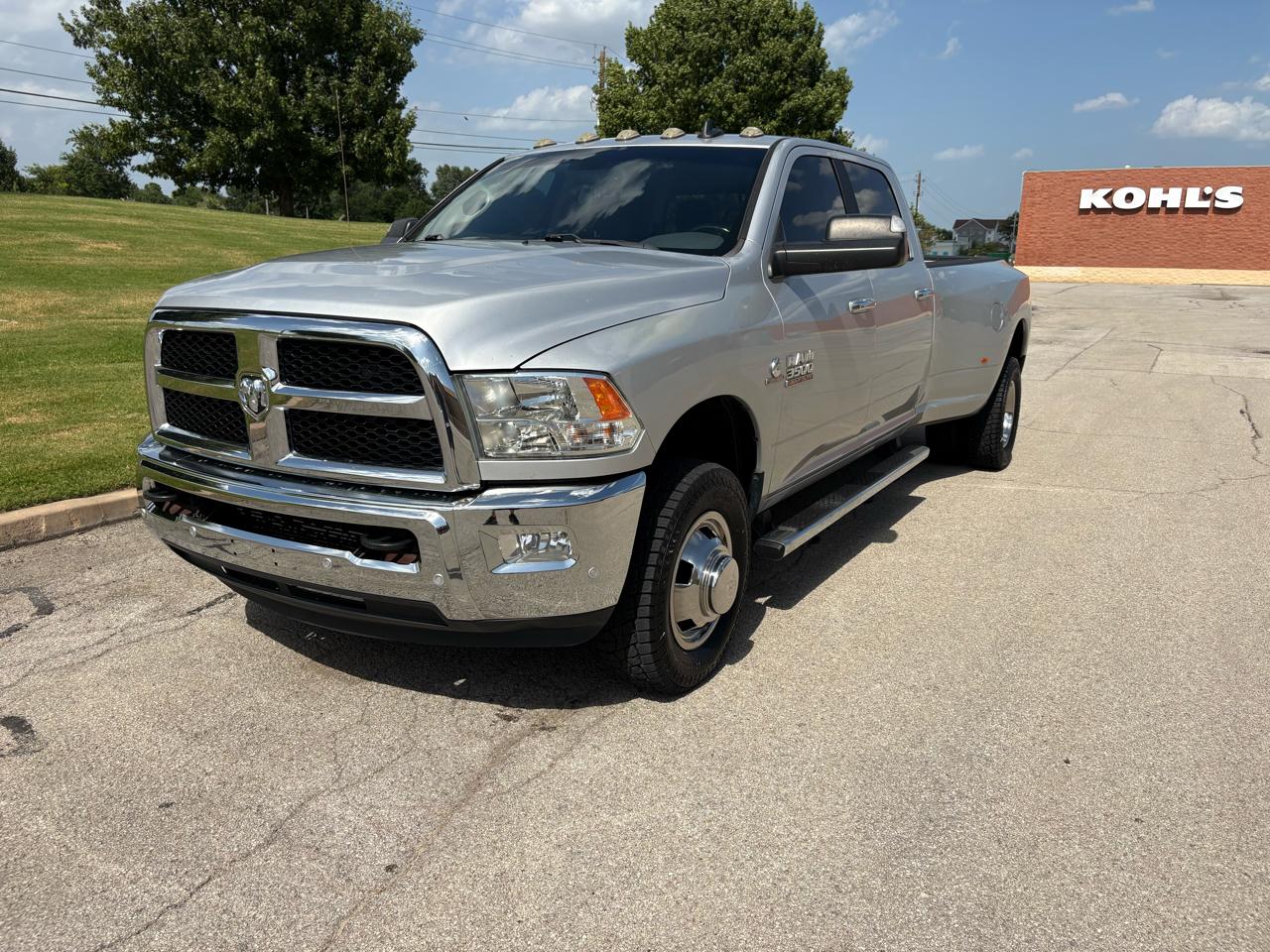 RAM 3500 SLT 4x4 Crew Cab 8' Box 2018