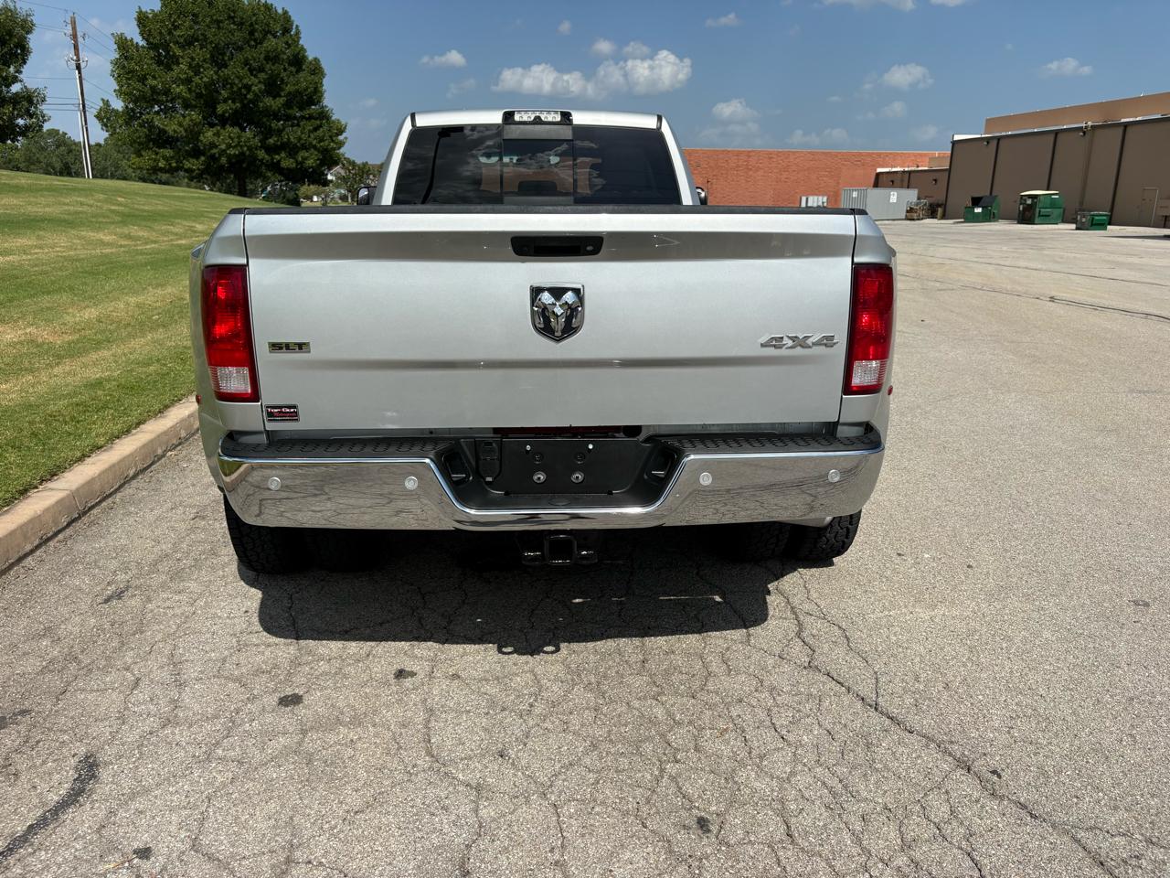 RAM 3500 SLT 4x4 Crew Cab 8' Box 2018