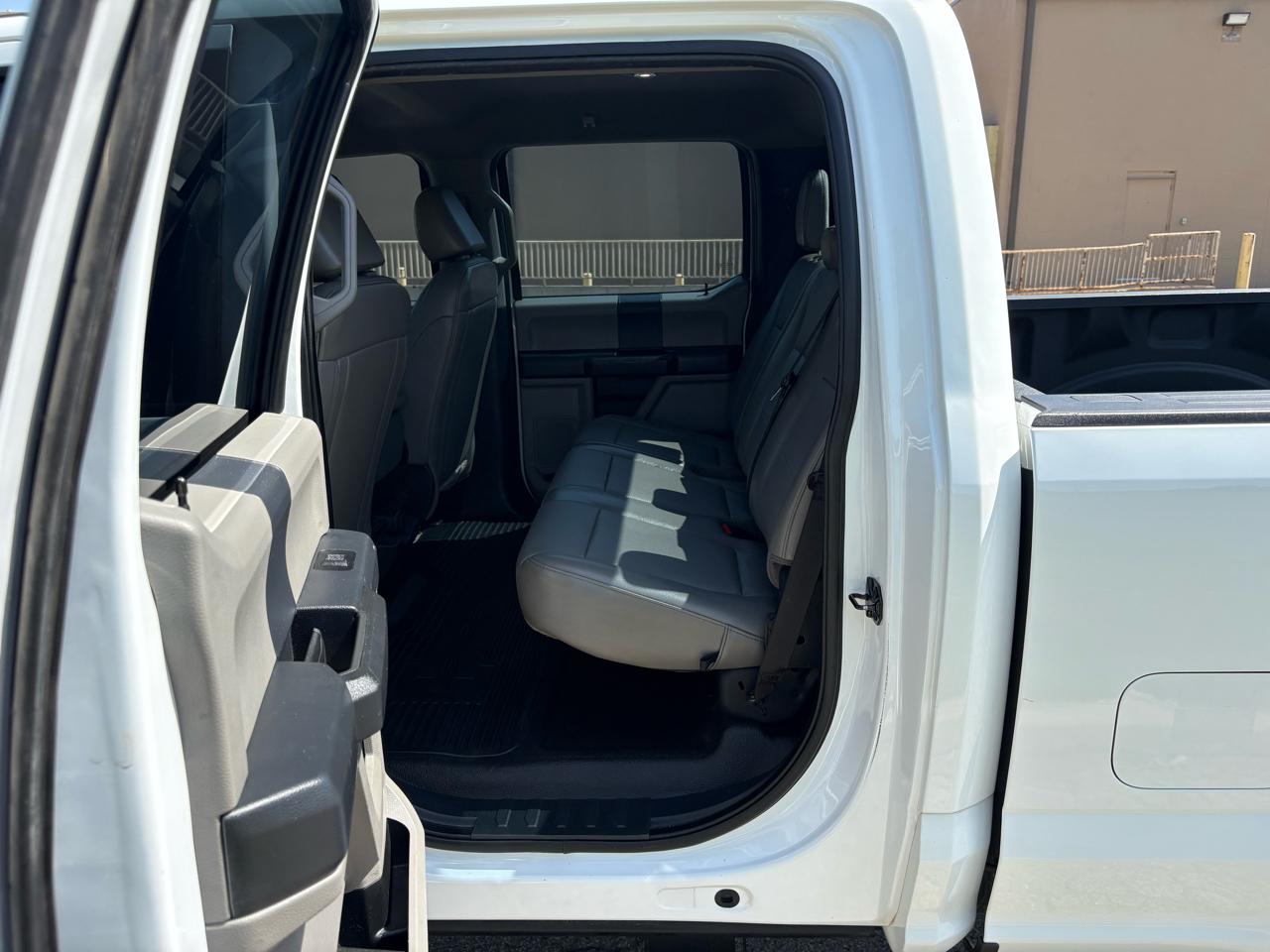 Ford Super Duty F-350 SRW XL 4WD Crew Cab 6.75' Box 2022