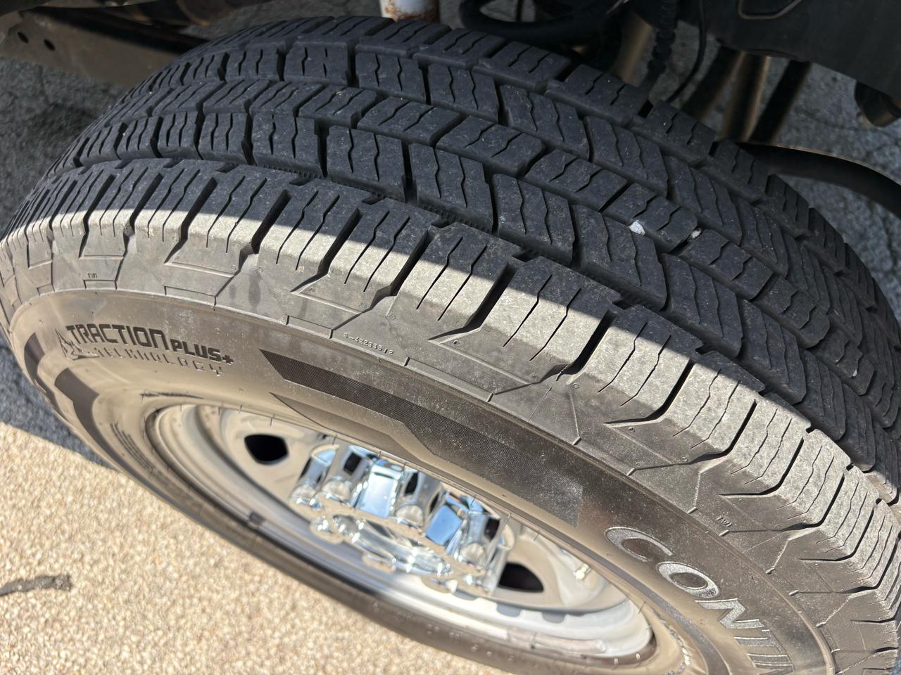 Ford Super Duty F-350 SRW XL 4WD Crew Cab 6.75' Box 2022