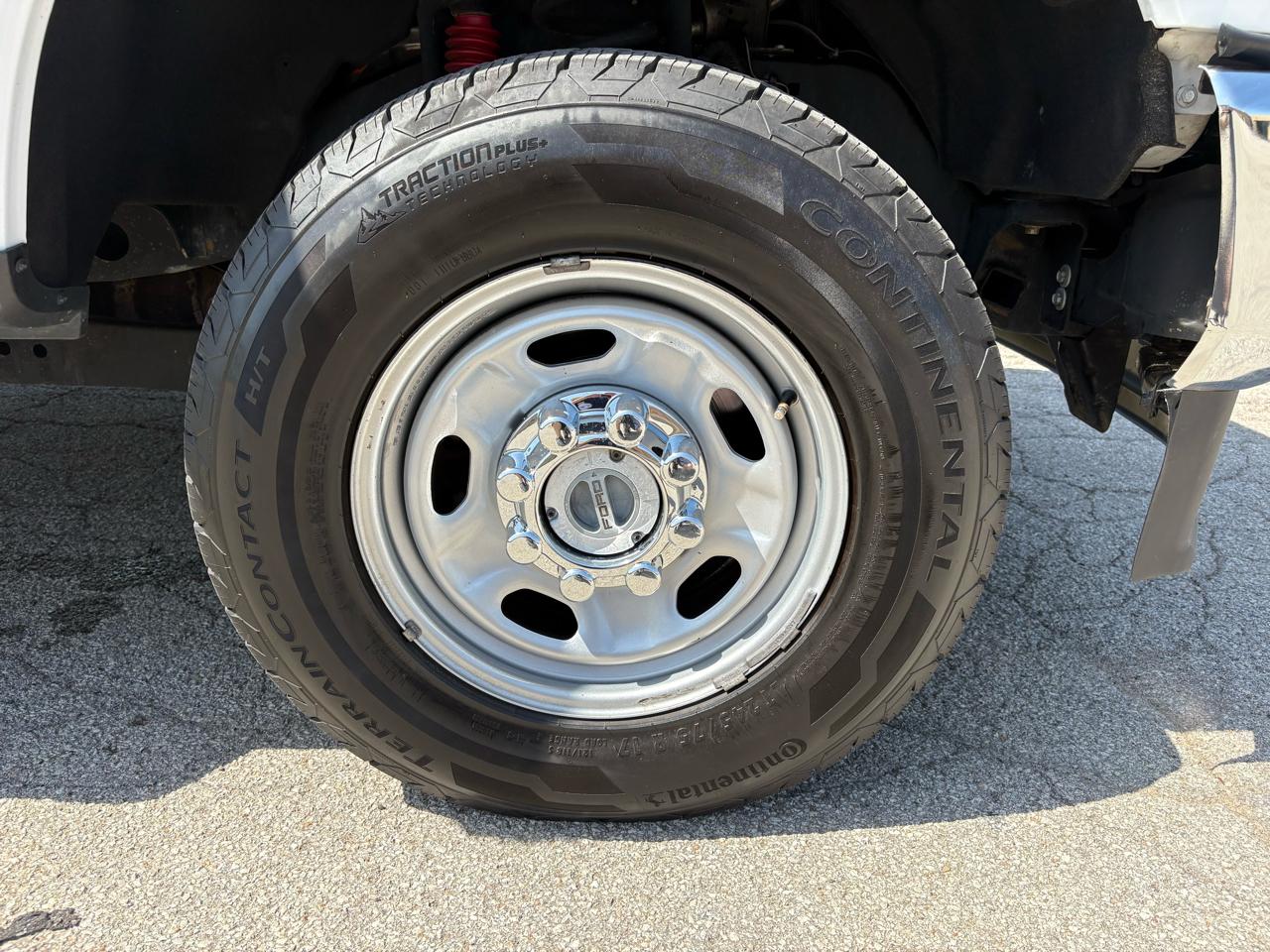 Ford Super Duty F-350 SRW XL 4WD Crew Cab 6.75' Box 2022