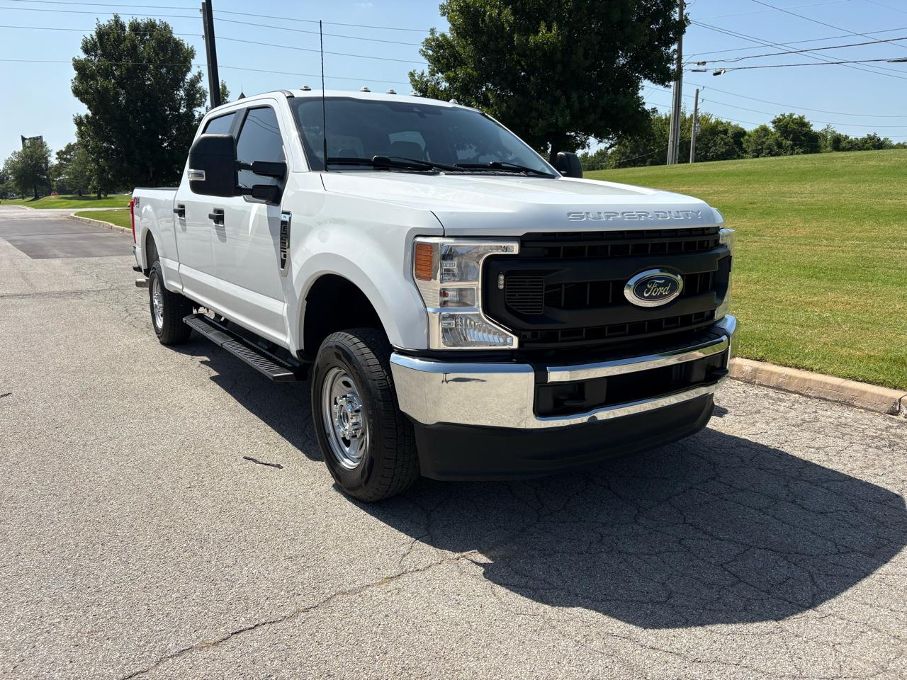 Ford Super Duty F-350 SRW XL 4WD Crew Cab 6.75' Box 2022