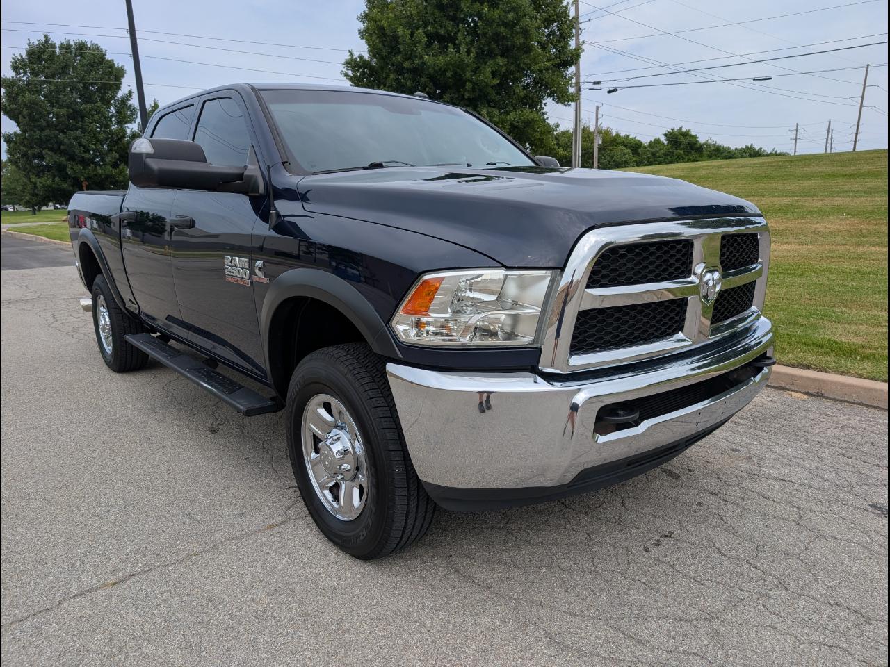2018 RAM 2500 Tradesman 4x4 Crew Cab 6'4" Box