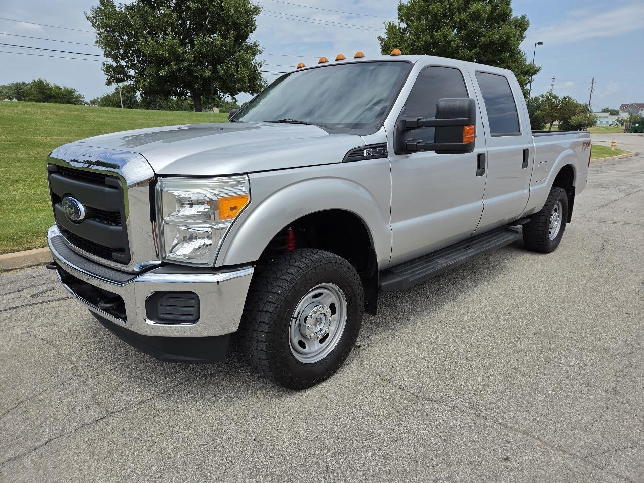 2016 Ford Super Duty F-250 SRW 4WD Crew Cab 156" XL