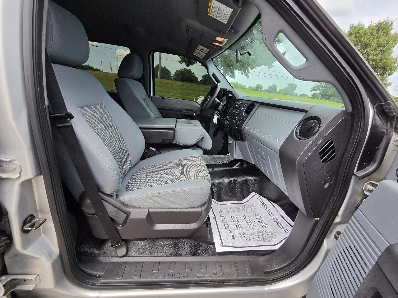 Ford Super Duty F-250 SRW 4WD Crew Cab 156" XL 2016