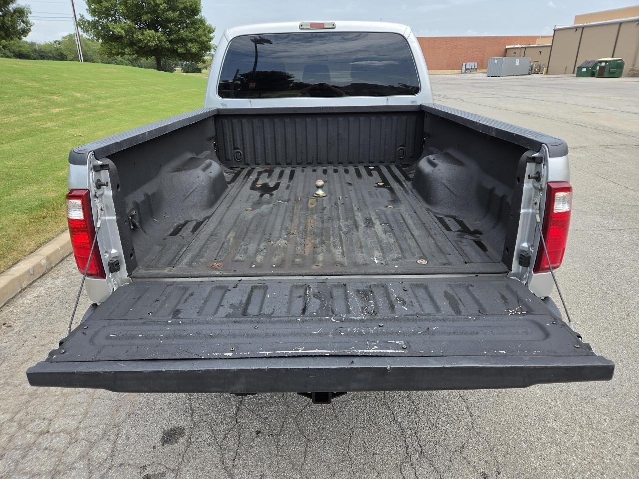 Ford Super Duty F-250 SRW 4WD Crew Cab 156" XL 2016