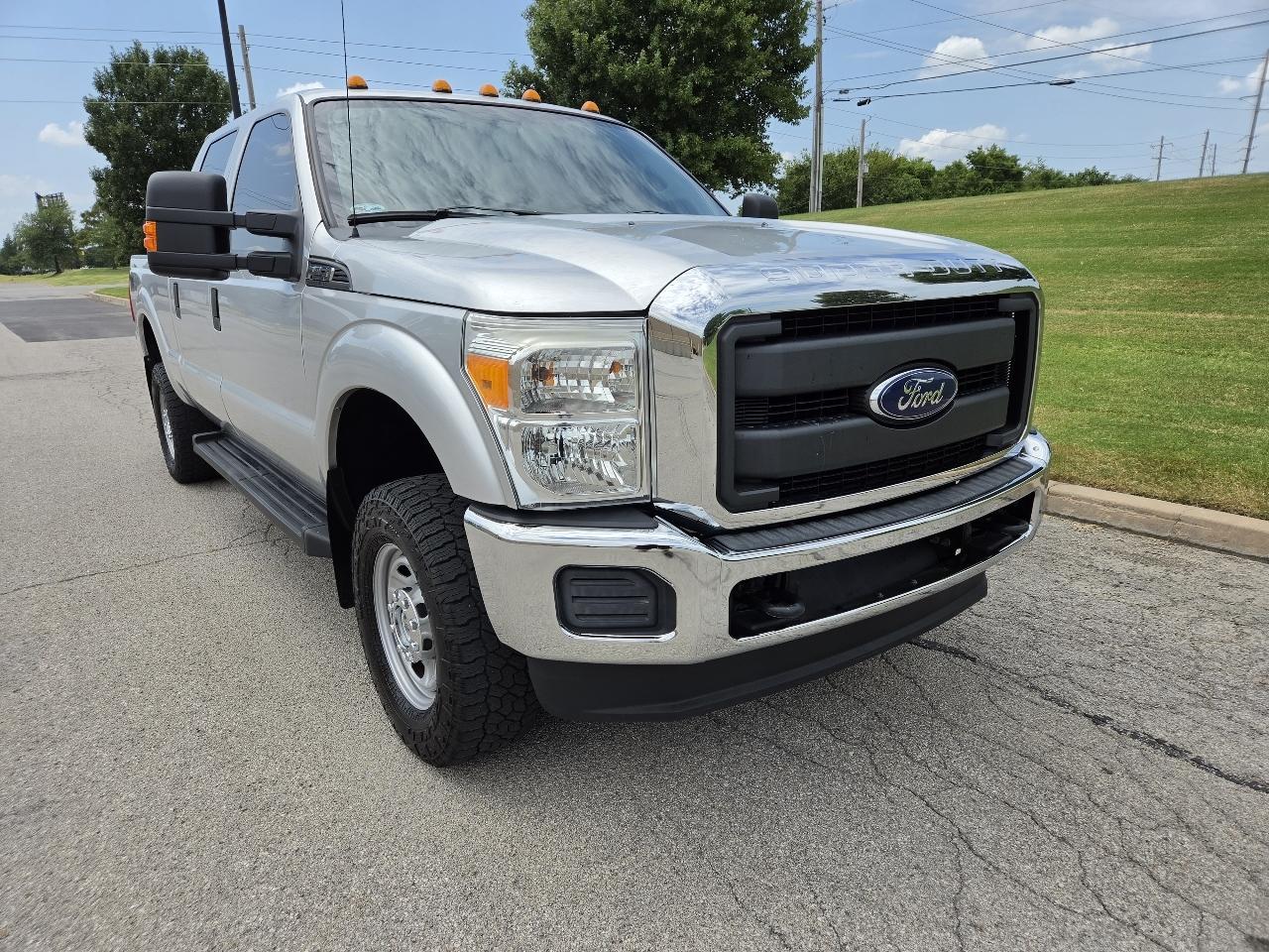 Ford Super Duty F-250 SRW 4WD Crew Cab 156" XL 2016