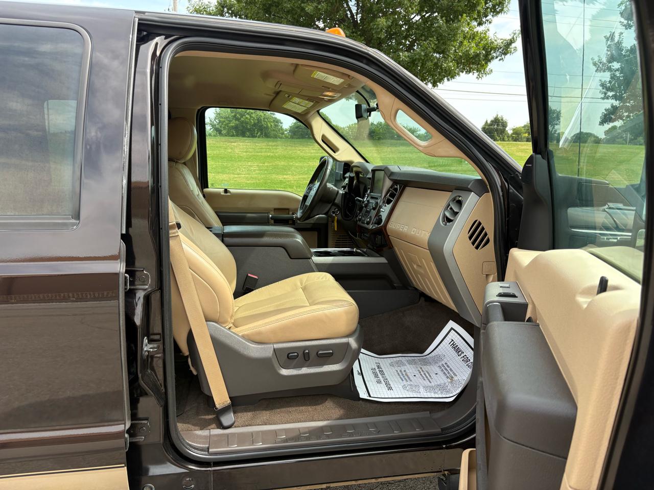 Ford Super Duty F-350 DRW 4WD Crew Cab 172" Lariat 2013